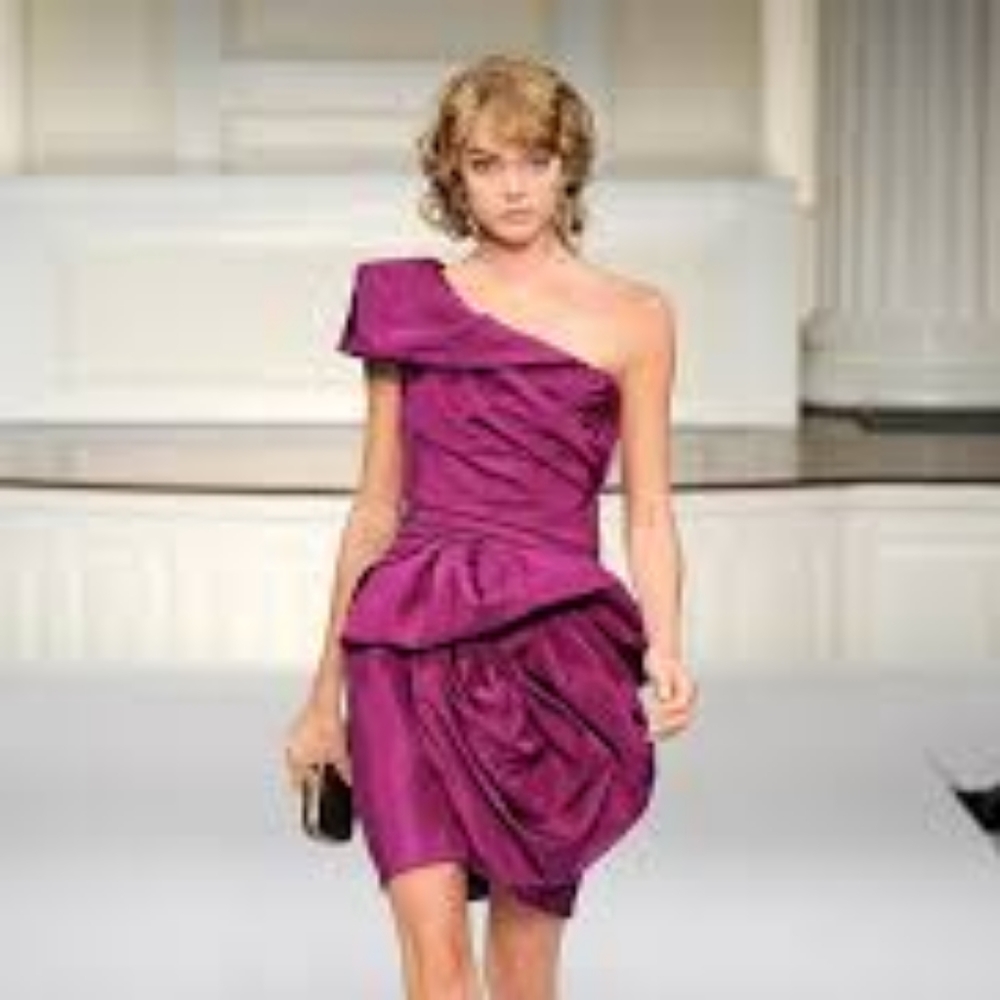 ^□$3,400 OSCAR DE LA RENTA AMATYST PURPLE SILK FLOWER RUNWAY DRESS US 0 XS